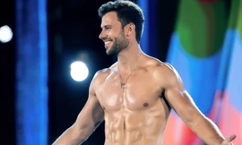 Trai đẹp nói 4 thứ tiếng: 'Tôi cứ tưởng mình đăng quang'