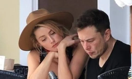 Tỷ phú Elon Musk dọa đốt hãng phim 