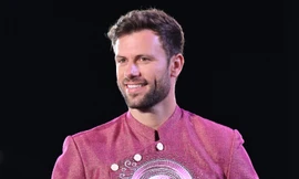 5 trai đẹp nhất thế giới mặc áo dài, đổ bộ Long An