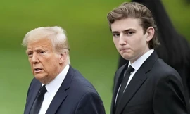 Ác mộng trở lại với Barron Trump