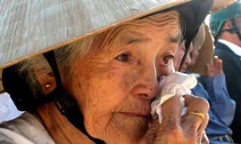 Bộ GD&ĐT bỏ cộng điểm cho Mẹ VN anh hùng