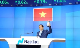 Thủ tướng rung chuông khai phiên sàn chứng khoán lớn thứ hai thế giới