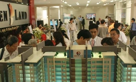 Nhà đầu tư 'sửa nhà' để tự cứu mình