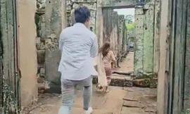 Trào lưu TikTok ‘chạy nước rút’ đe dọa đền thờ Angkor Wat của Campuchia 