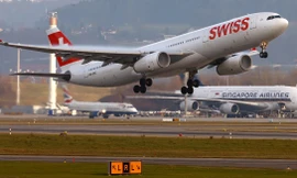 Thụy Sĩ: Máy bay 'tròng trành' vì ghế hạng nhất quá nặng