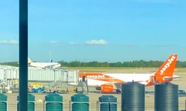 Khách bị từ chối vận chuyển do nhân viên sân bay hiểu sai hộ chiếu 