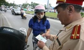 Phát sốt vì những quy định 'trời ơi'