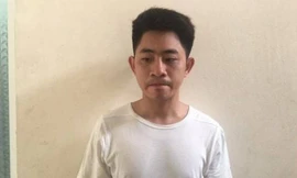 Đối tượng Nguyên Đại Hoàng tại cơ quan công an.