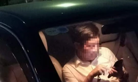 Hình ảnh tài xế trên chiếc xe ô tô BKS 29A-995.83 .