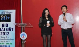 Thanh Lam diện đồ cá tính giao lưu cùng sinh viên