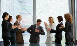 Nịnh sếp thế nào cho “chuẩn”