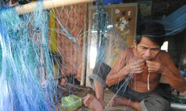 Dân thôn nghèo chết trẻ vì mưu sinh bằng miệng