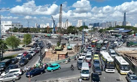 CSGT TP HCM lý giải tình trạng ô tô xếp hàng dài ở cửa ngõ phía Đông