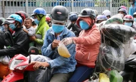 'Chuyến về quê ăn Tết' trị giá 20 triệu đồng đầy nước mắt của công nhân