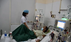 TPHCM: Vì sao chưa chi trả phụ cấp ưu đãi nghề cho nhân viên y tế 2 năm qua?