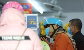 Đổ xô tự mua thuốc điều trị COVID-19, nhiều người phải 'quay đầu' vì không có đơn thuốc