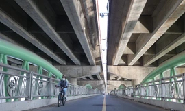 Vì sao cây cầu vòm sắt hơn 60 tỷ đồng thưa vắng người đi lại ở Thủ đô