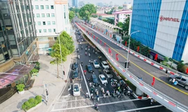 Cầu vượt chữ C đầu tiên ở Hà Nội thông xe sau nhiều lần lỡ hẹn