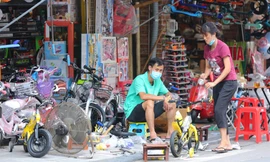 Khu giải trí, phố bán đồ chơi trẻ em ở Hà Nội điêu đứng vì dịch