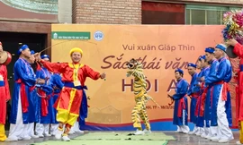 Độc đáo điệu hát múa Ải Lao tưởng nhớ Thánh Gióng