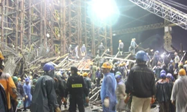 Chạy đua cứu hộ nạn nhân sập giàn giáo ở Formosa