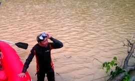 “Ông Già Biển Hồ” vừa lặn vớt thi thể trên sông Sa Thầy