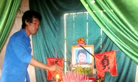 Cháu họ hiếp chết mợ đang mang bầu