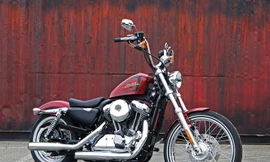 Cận cảnh Harley-Davidson XL883L Seventy-Two