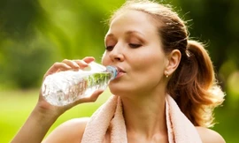 Trẻ đẹp mỗi ngày nhờ đồ uống chứa chất chống ôxy hóa