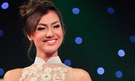 Người mẫu 17 tuổi mặc áo dài nghìn đô
