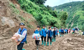 Màu áo xanh nơi rốn lũ Mù Cang Chải