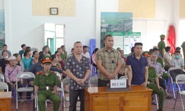 Xét xử 3 đối tượng chặn xe, hành hung tài xế trên cao tốc Nội Bài - Lào Cai