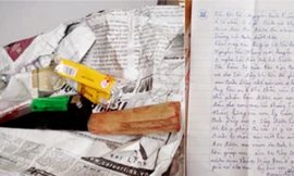 Xót xa nước mắt con trẻ khi bố hành hung mẹ