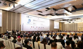 Nhà đầu tư ngoại đồng loạt kiến nghị ‘nóng’ về thị thực 