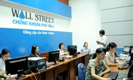 Ba công ty chứng khoán bị phạt gần 1 tỷ đồng