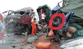 Nghệ An: Xe tải đấu đầu, 2 người tử vong