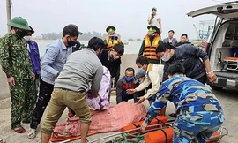 Tàu cá bị tàu vận tải đâm chìm, một thuyền viên tử vong