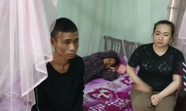 Phấp phỏng ngóng con giữa lúc vụ 39 thi thể trong xe tải chấn động nước Anh