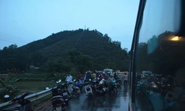 Hai bé trai đuối nước bên quốc lộ 46