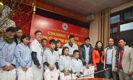 Tết ấm đến với bệnh nhân nghèo tại Nghệ An