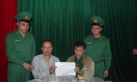 Bắt hai đối tượng vận chuyển 25kg thuốc nổ đi tiêu thụ