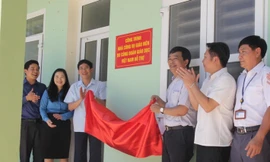 Tặng nhà ở cho giáo viên miền núi Nghệ An