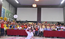 Những nữ điều dưỡng rạng rỡ trong cuộc thi Rung chuông vàng