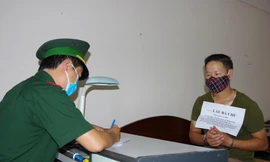 Khởi tố đối tượng đưa người vượt biên trái phép giữa tâm dịch