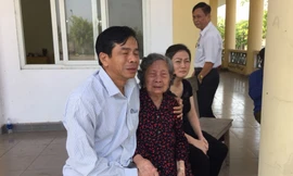 Khám nghiệm tử thi cựu đội phó QLTT tử vong bất thường tại trại tạm giam