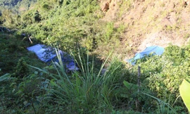 Đột nhập 'căn cứ' vàng tặc: Lộ điểm yếu chính quyền địa phương