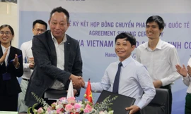 Ngày 18/6/2020, ông Nguyễn Đàm Văn - Tổng Giám đốc Công ty TNHH Văn Minh ký kết hợp tác với ông Junji Shimmasaki - Tổng giám đốc Công ty Sagawa của Nhật Bản.