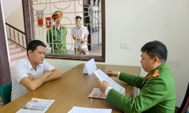 Khống chế đối tượng dùng tuýp sắt đe dọa công an