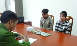 Bắt khẩn cấp 'nữ quái' huyện biên giới