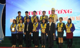 Tỉnh đoàn Nghệ An tuyên dương 22 đảng viên trẻ xuất sắc